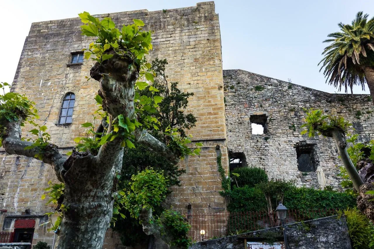 Hotel Parador De Fontarrabie