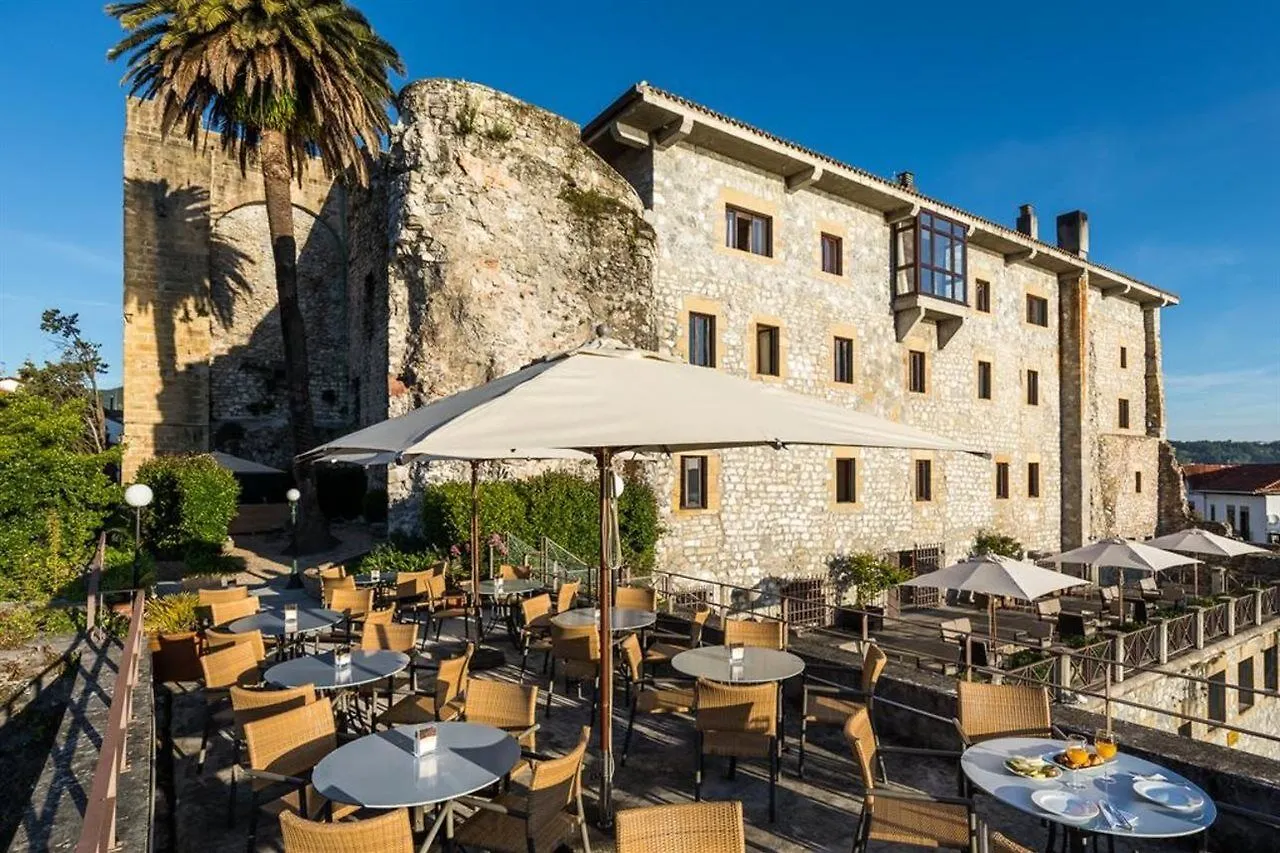 Parador De הונדאריבה