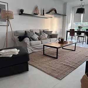 Apartment White Cozy Flat In Donostia, San Sebastian